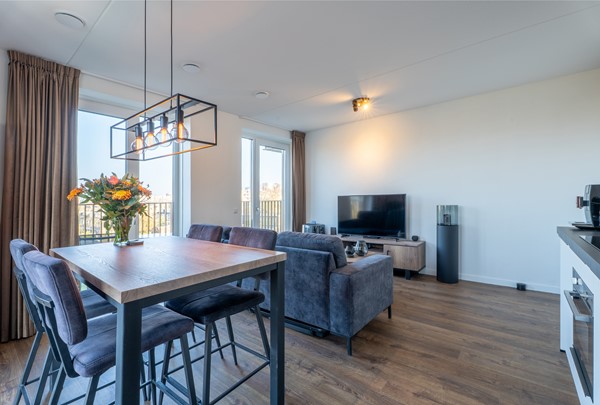 Medium property photo - Jaap van der Hoekplaats 76, 3067 AD Rotterdam